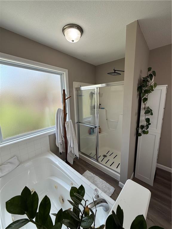 Kansas City, Missouri 64133, United States, 3 Bedrooms Bedrooms, ,2 BathroomsBathrooms,Residential,Pending,127604