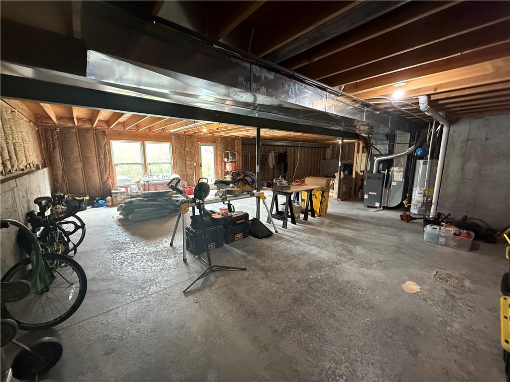 Kansas City, Missouri 64133, United States, 3 Bedrooms Bedrooms, ,2 BathroomsBathrooms,Residential,Pending,127604