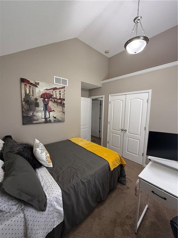 Kansas City, Missouri 64133, United States, 3 Bedrooms Bedrooms, ,2 BathroomsBathrooms,Residential,Pending,127604