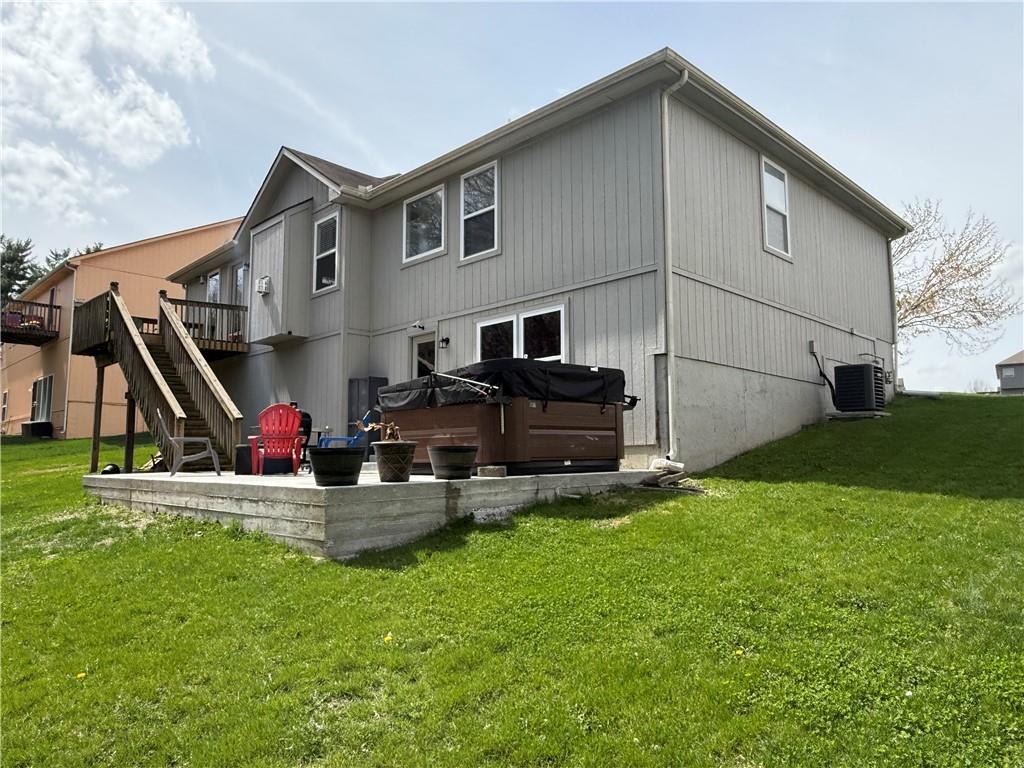 Kansas City, Missouri 64133, United States, 3 Bedrooms Bedrooms, ,2 BathroomsBathrooms,Residential,Pending,127604