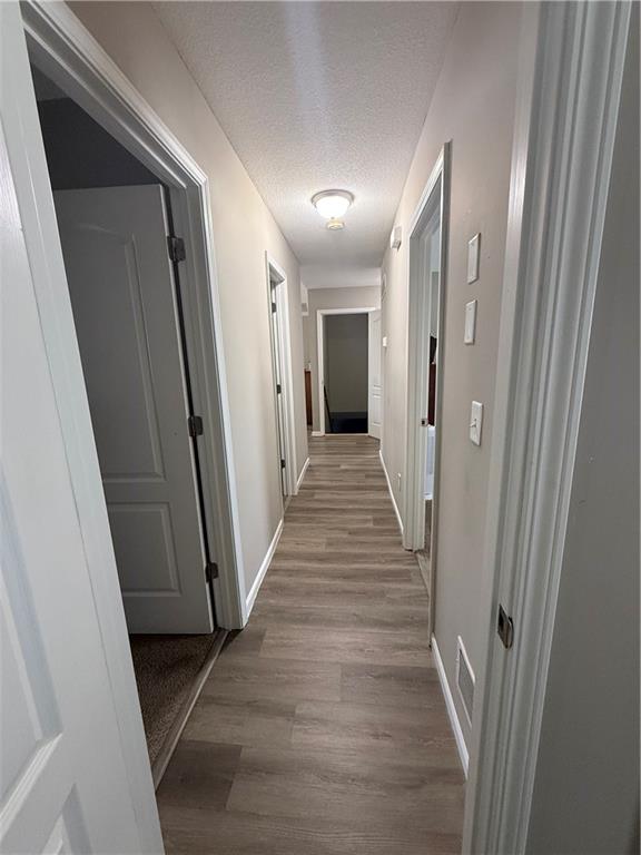 Kansas City, Missouri 64133, United States, 3 Bedrooms Bedrooms, ,2 BathroomsBathrooms,Residential,Pending,127604