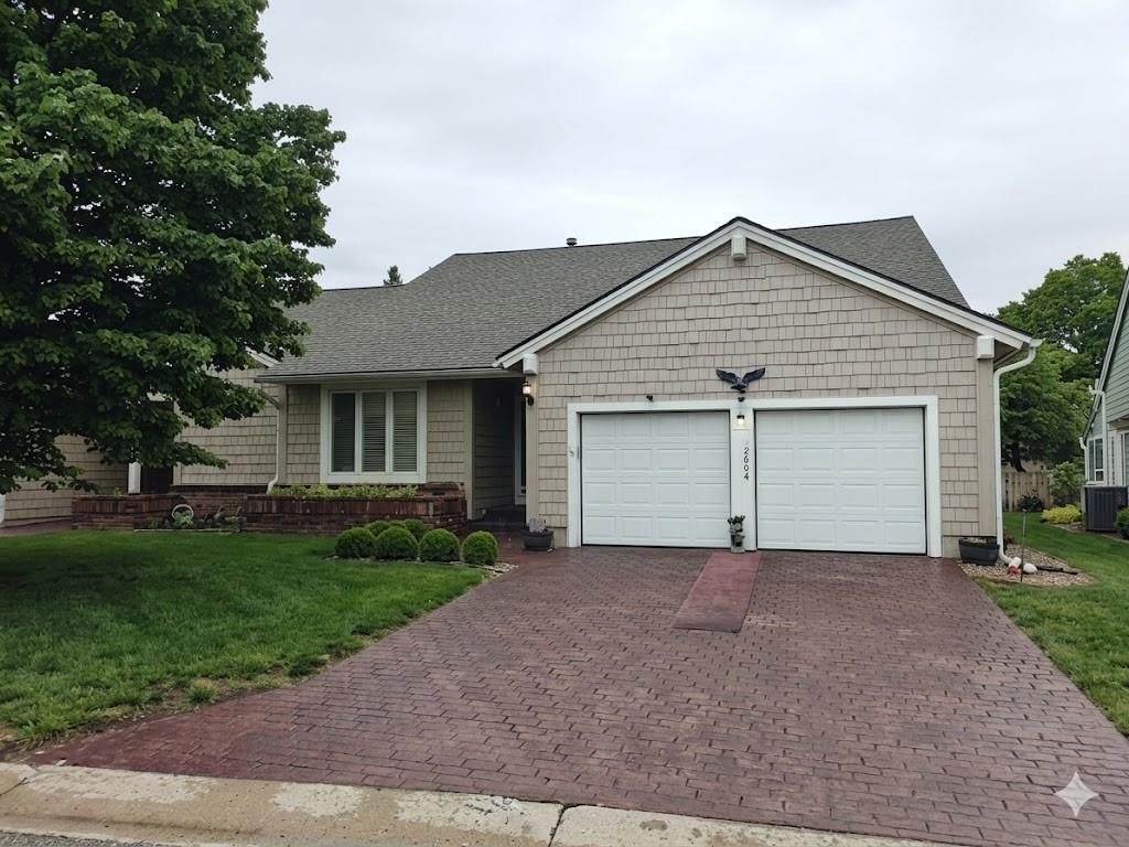 Photo of 12604 Baltimore Court, Kansas City, MO 64145 (MLS # 2618398)
