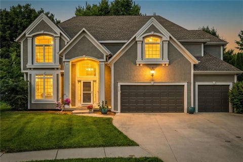 249 NE Misty Meadow Drive, Lee\'s Summit, MO 64064 - #: 2618176