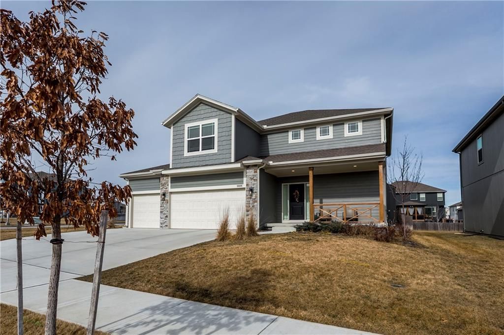 Photo of 18886 W 169th Street, Olathe, KS 66062 (MLS # 2608371)