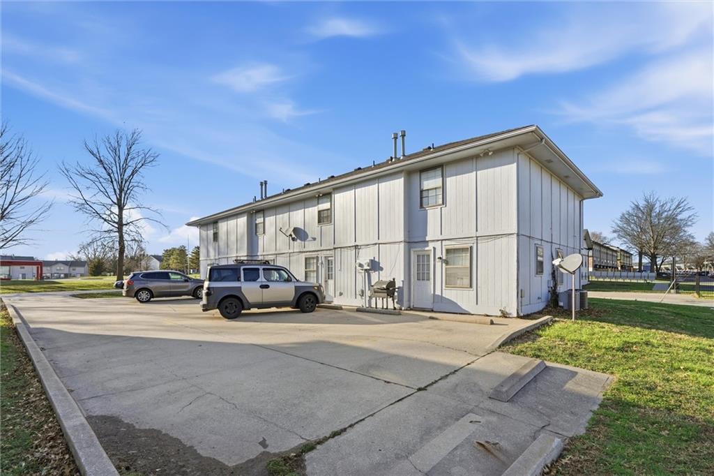 808 SW Meadowridge Drive