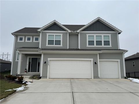 18926 Ocheltree Street Spring Hill KS 66083