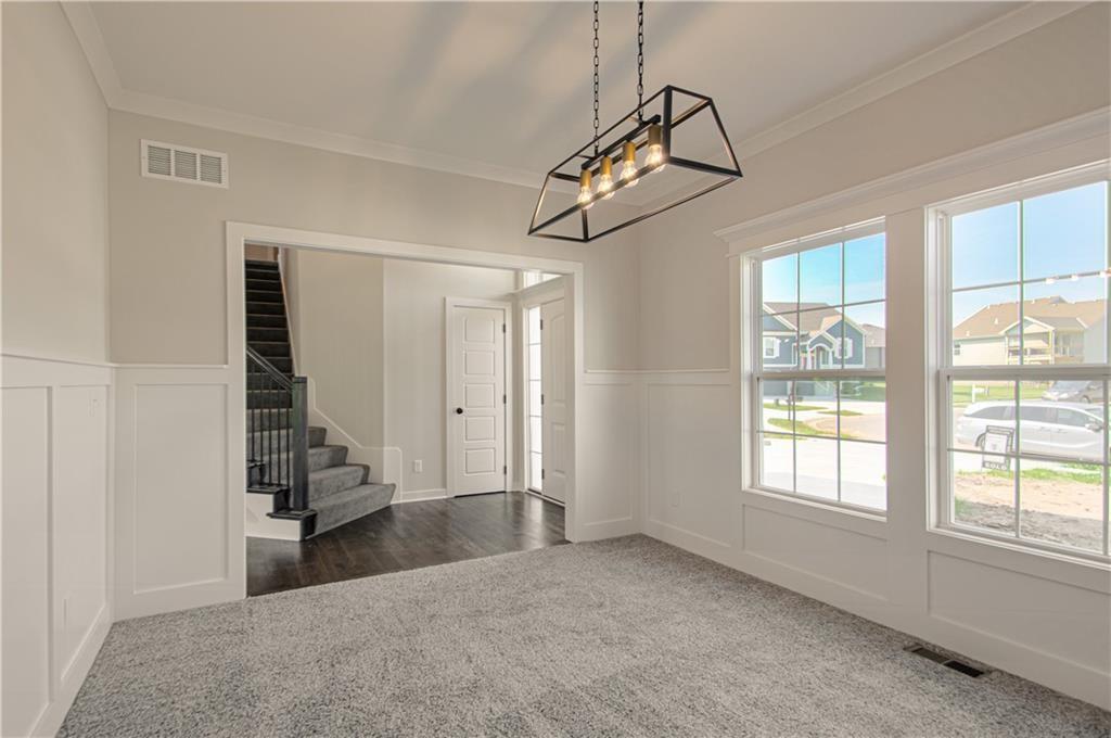 11803 N Bellaire Avenue