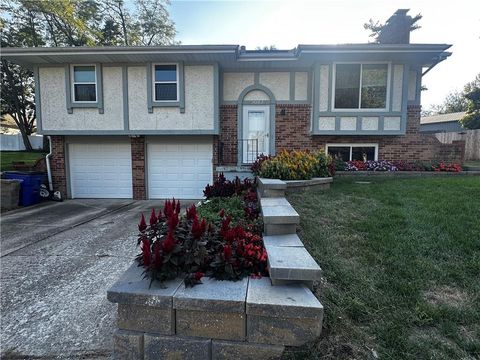 3012 Moore Street, Blue Springs, MO 64015 - MLS#: 2579214
