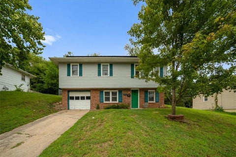 Photo of 127 Collette Street, Excelsior Springs, MO 64024 (MLS # 2635867)