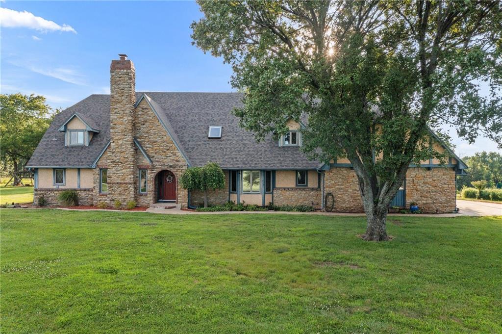 21898 Sunflower Road