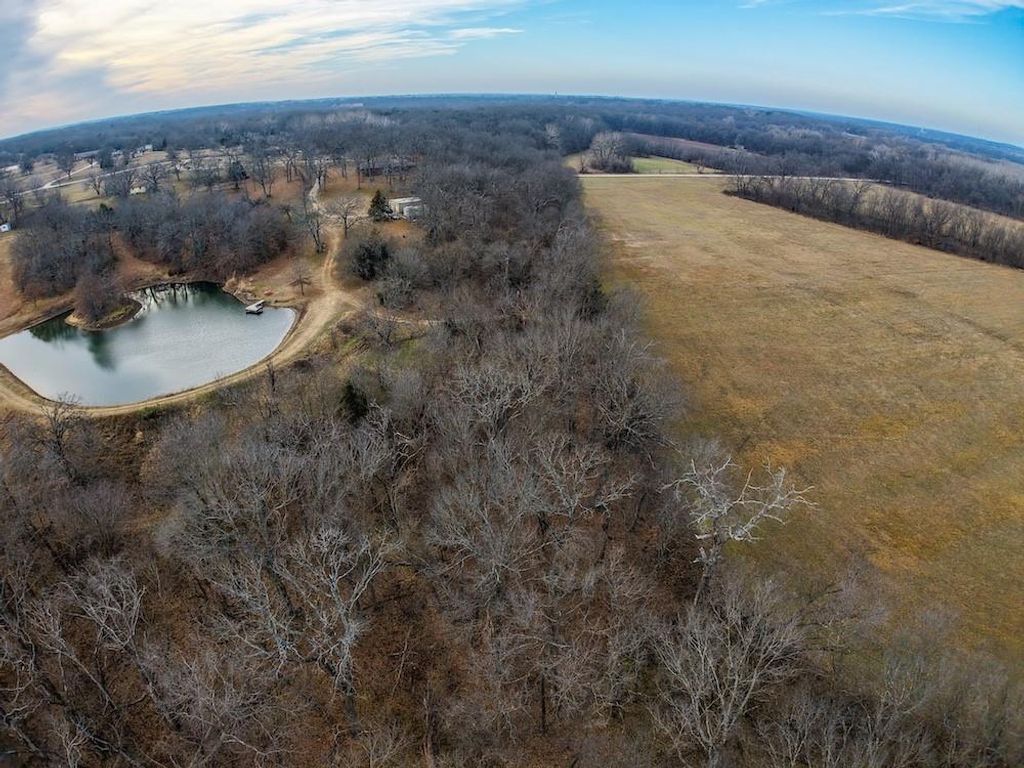 Photo of 1628 County Road 4150 N/A, Coffeyville, KS 67337 (MLS # 2606945)