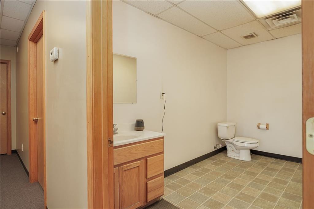 Elwood, Kansas 66024, United States, ,Commercial,Active,132200