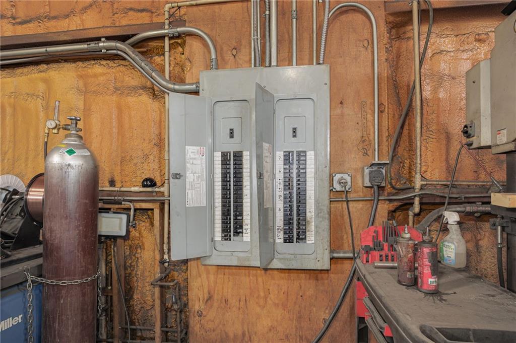 Elwood, Kansas 66024, United States, ,Commercial,Active,132200