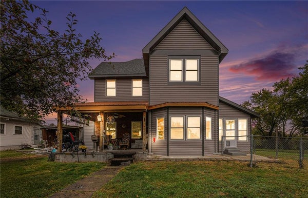 705 E 6TH ST, TRENTON, MO 64683 - Image b9f86b2a057b7bd2a3a61183cefbd2c4/1504402597
