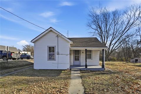 2309 10th Avenue Leavenworth KS 66048