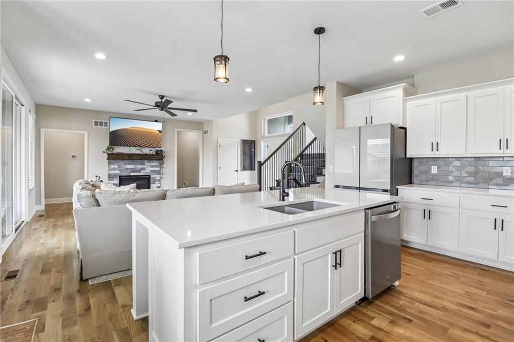 2705 Meadowbrook Court