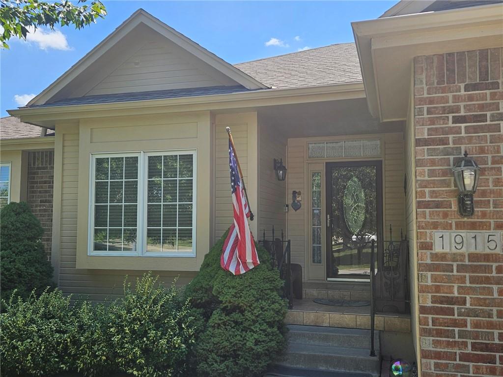 1915 Meadowlark Drive