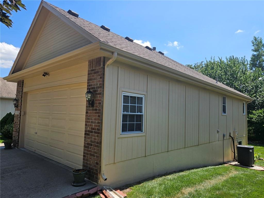 1915 Meadowlark Drive