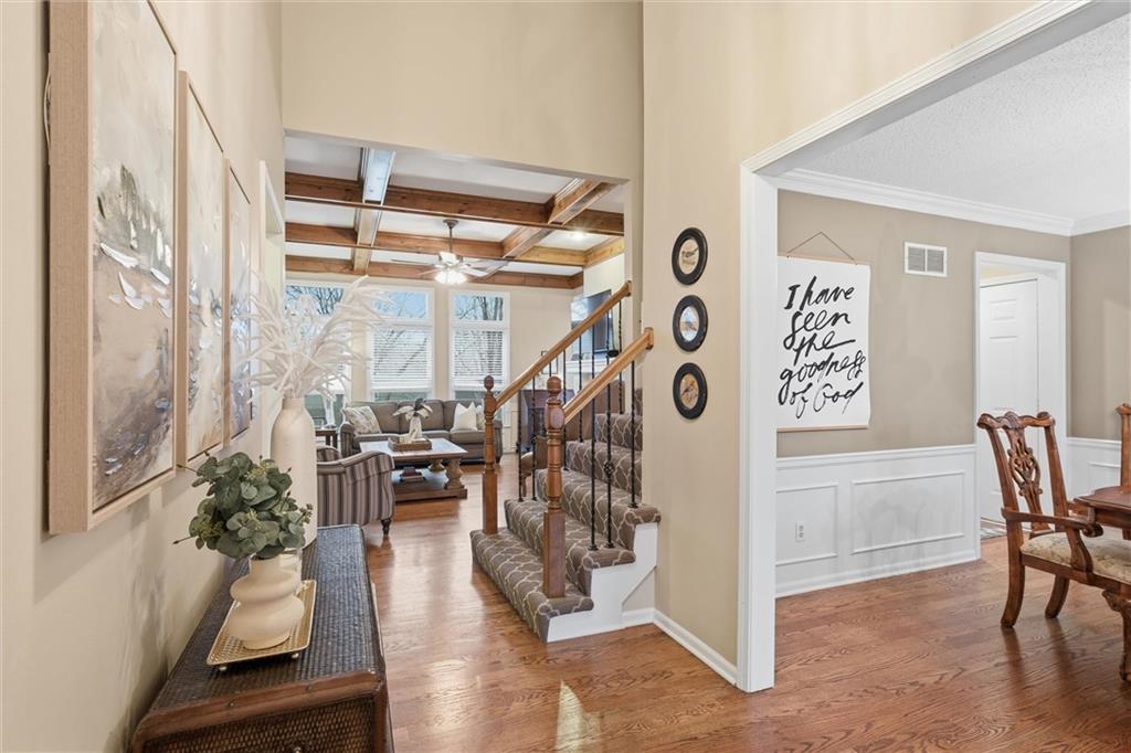 6114 W 157th Terrace