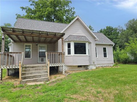 422 S Graham Street Leeton MO 64761