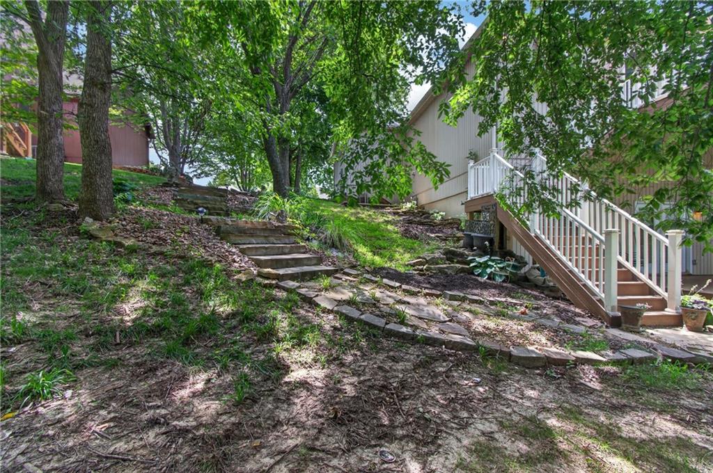 10402 NW River Hills Drive
