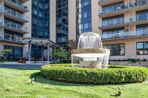 4545 Wornall Road Unit 605, Kansas City, MO 64111 - #: 2579024