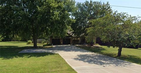 16152 150th Street Bonner Springs KS 66012