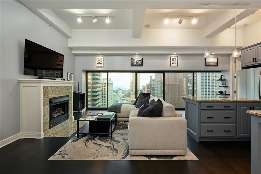 1101 Walnut Street 1402