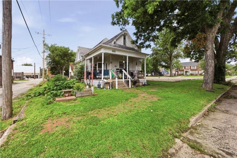 Photo of 113 N 7th Street, Neodesha, KS 66757 (MLS # 2626240)
