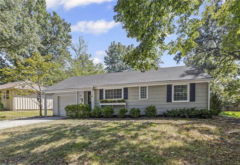 3119 W 72nd Terrace Prairie Village KS 66208