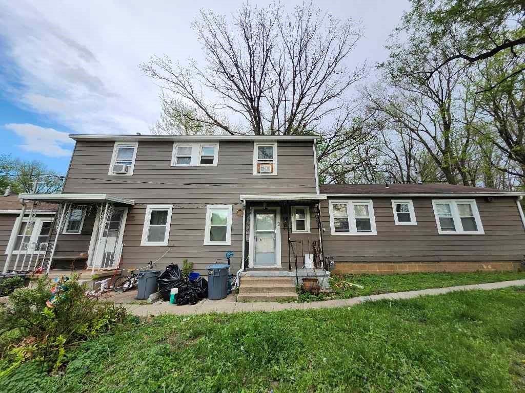 Photo of 775 Manorcrest Drive, Kansas City, KS 66101 (MLS # 2618971)