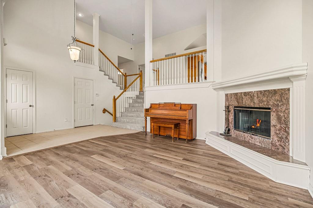 904 E 1900 Road