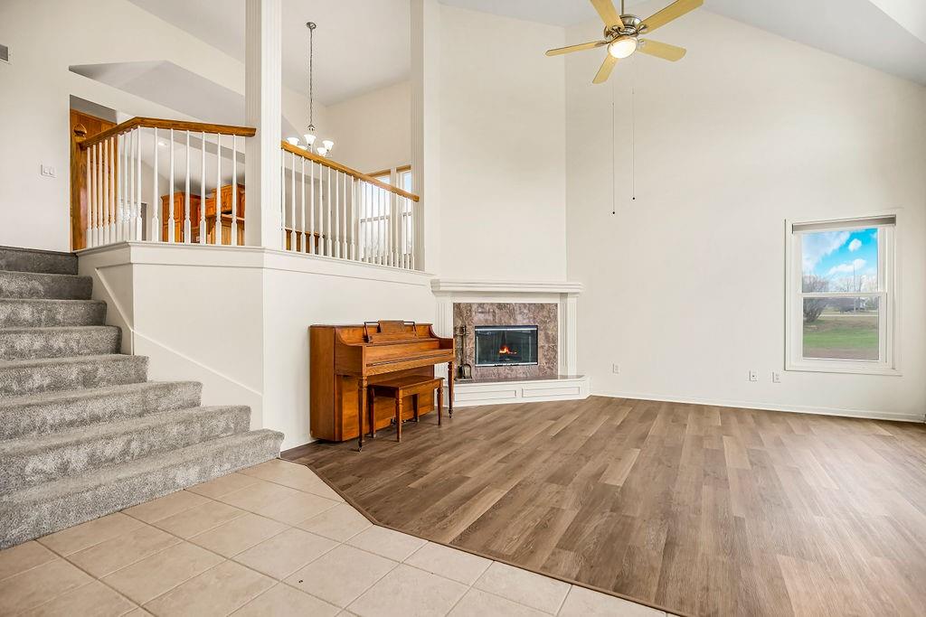 904 E 1900 Road