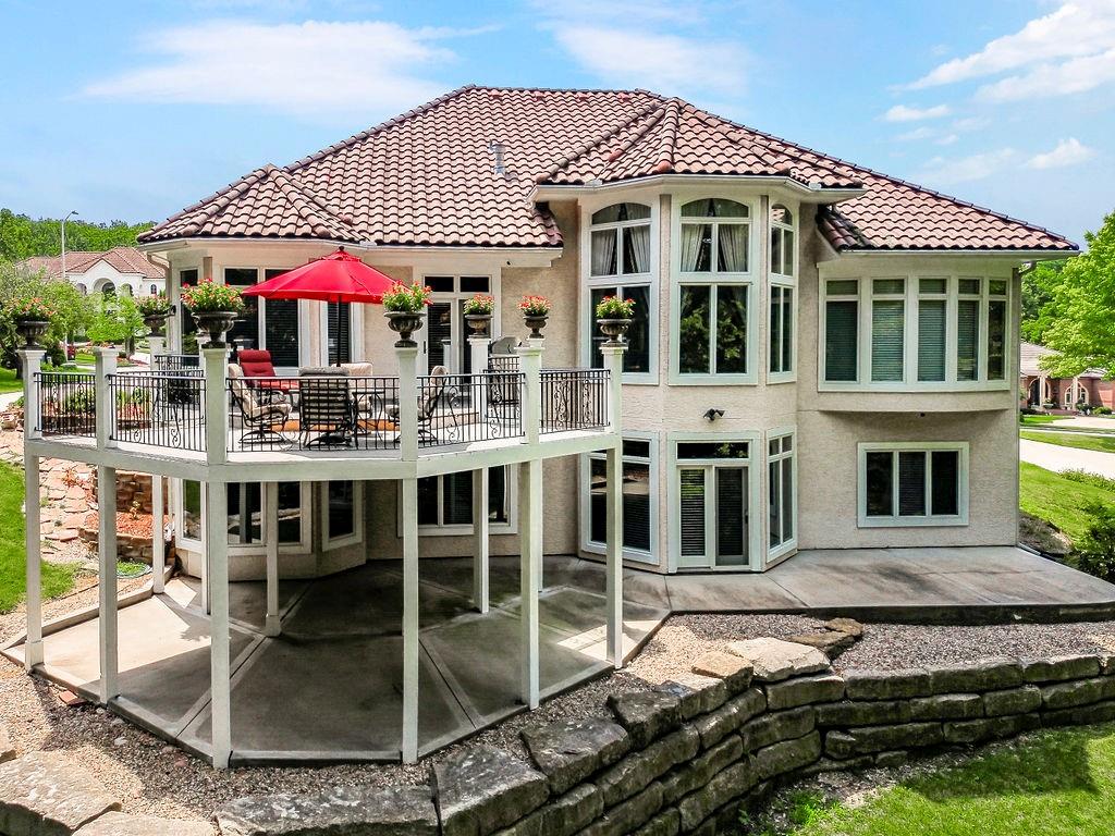 4405 N Hickory Lane