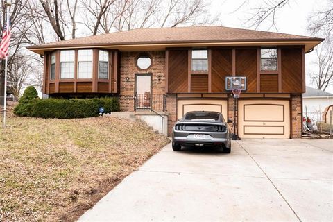 11526 N Wayne Avenue Kansas City MO 64155