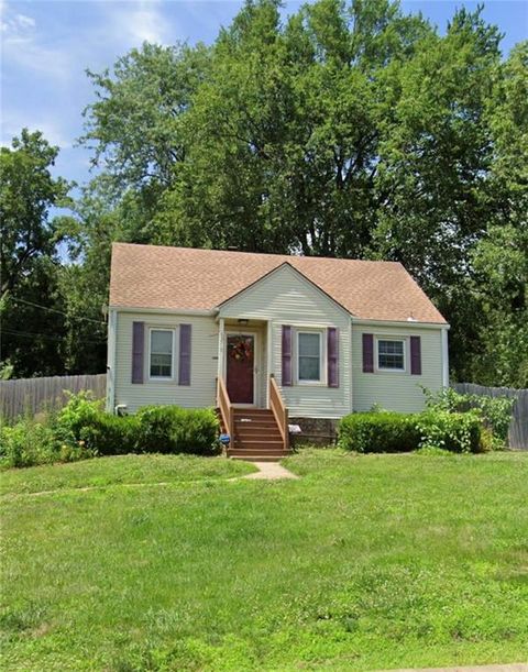 5210 Newton Street Overland Park KS 66202