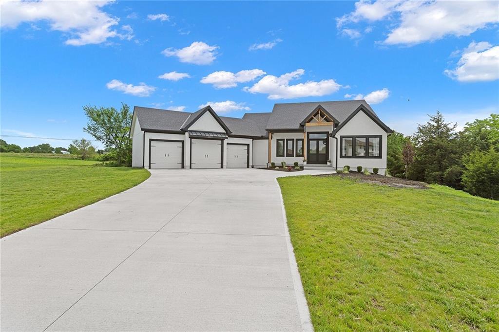 28897 Hackberry Circle