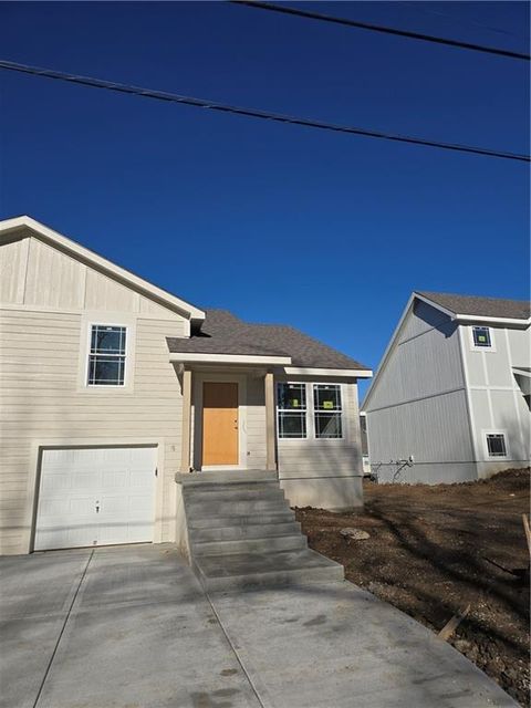 512 W Lawrence Street, Spring Hill, KS 66083 - MLS#: 2581505
