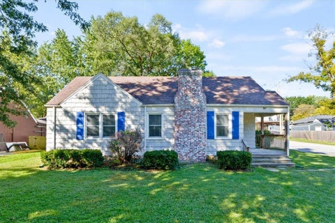Photo of 5600 Maple Street, Mission, KS 66202 (MLS # 2645841)