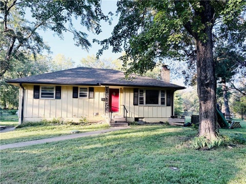 1822 E 133rd Street, Grandview, MO 64030 - #: 2645759