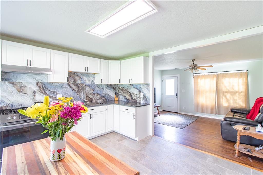 1211 N Cedar Crest Drive