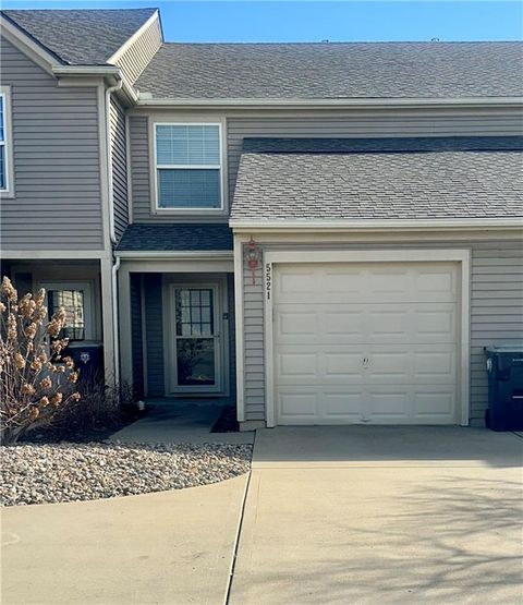 5521 N Fairmount Avenue Kansas City MO 64118