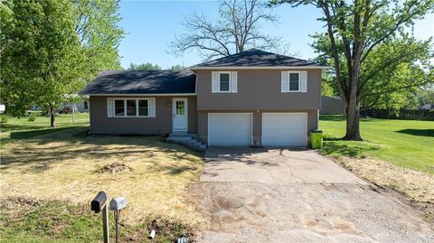 Photo of 2881 Southgate Loop N/A, Sedalia, MO 65301 (MLS # 2615586)