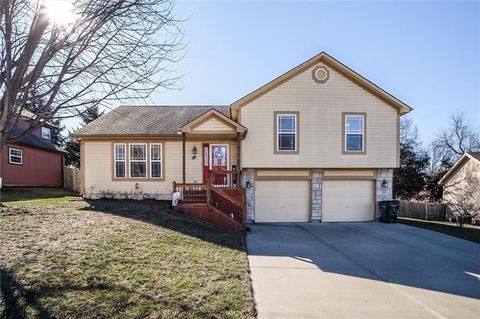 918 S 17th Street Leavenworth KS 66048