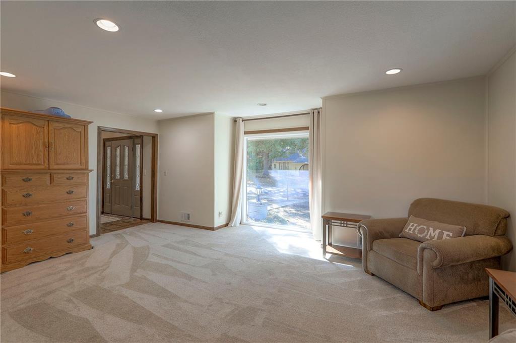 9504 W 104th Street