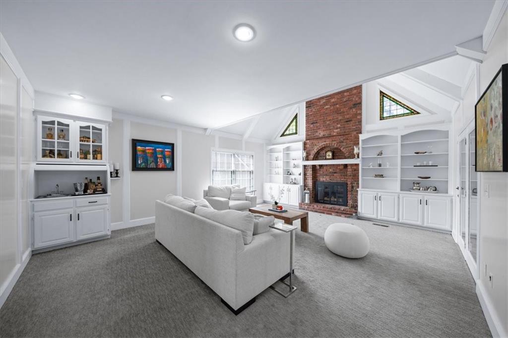 4300 W 125th Terrace