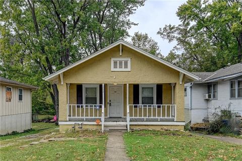 1252 S Home Avenue, Independence, MO 64052 - #: 2583966