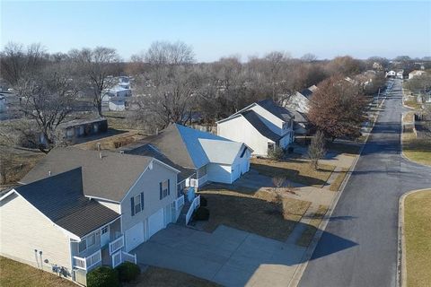 7405 E 165th Street Belton MO 64012