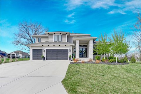 10300 W 174th Street, Overland Park, KS 66221 - #: 2542166