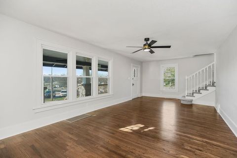 Tiny photo for 730 W College Street, Liberty, MO 64068 (MLS # 2621203)